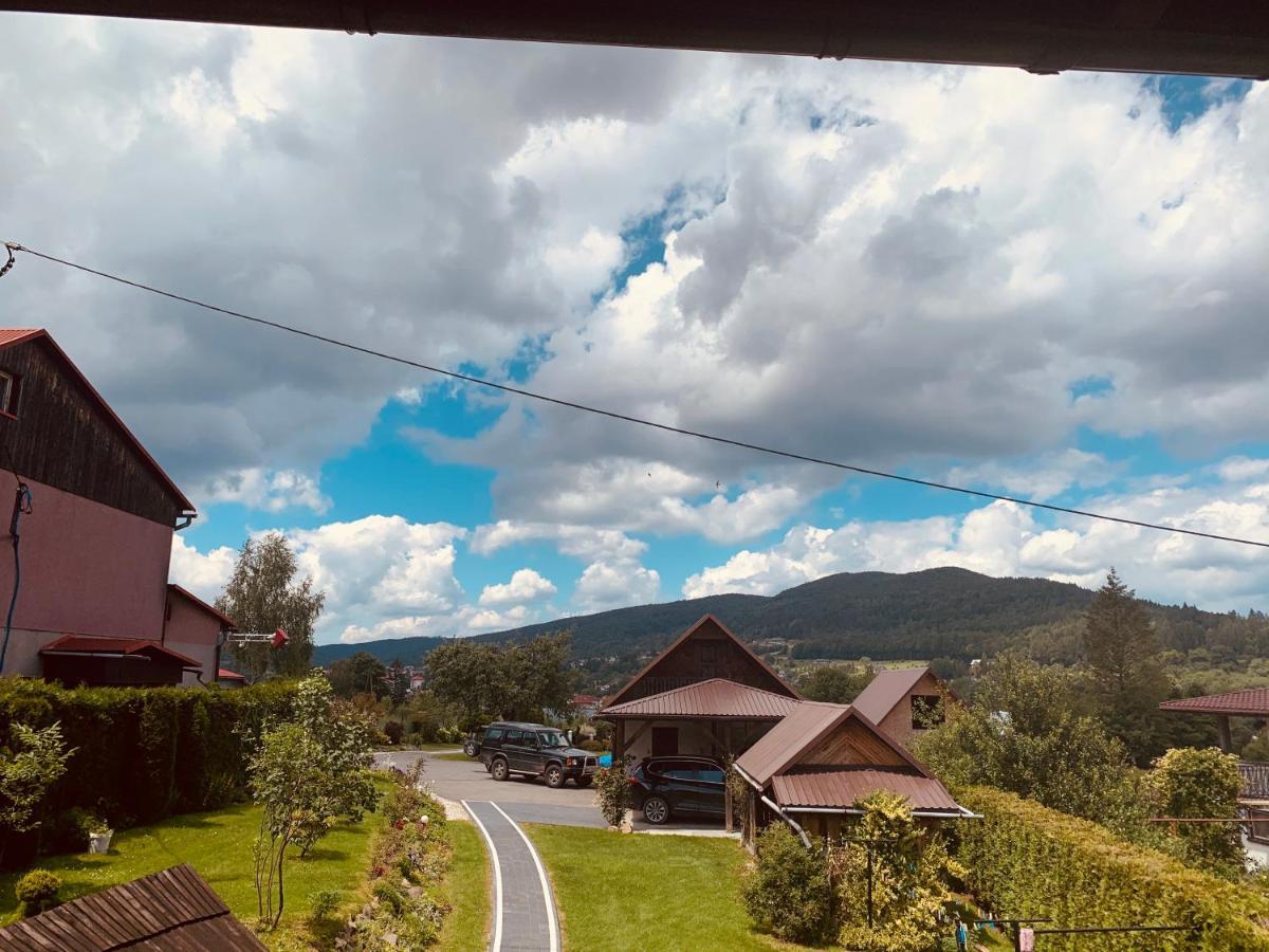 Noclegi Pod Gromadzyniem Ustrzyki Dolne Buitenkant foto